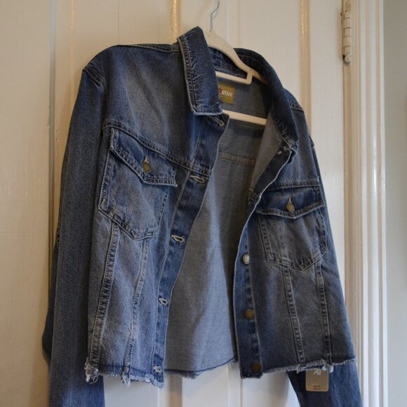 Red Star Jackets & Blazers - Red Star Cropped Raw Hem Medium Wash Denim Jean Jacket NWtT